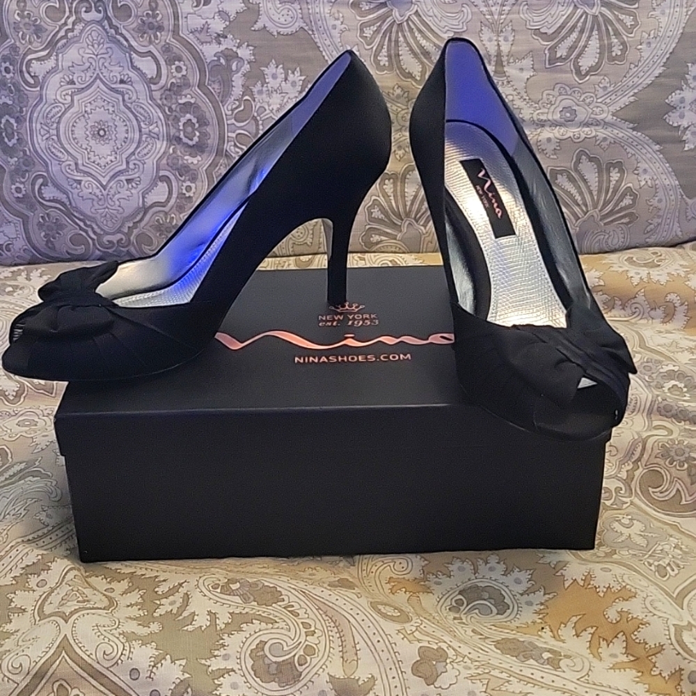 Beautiful Nina black peep toe heels